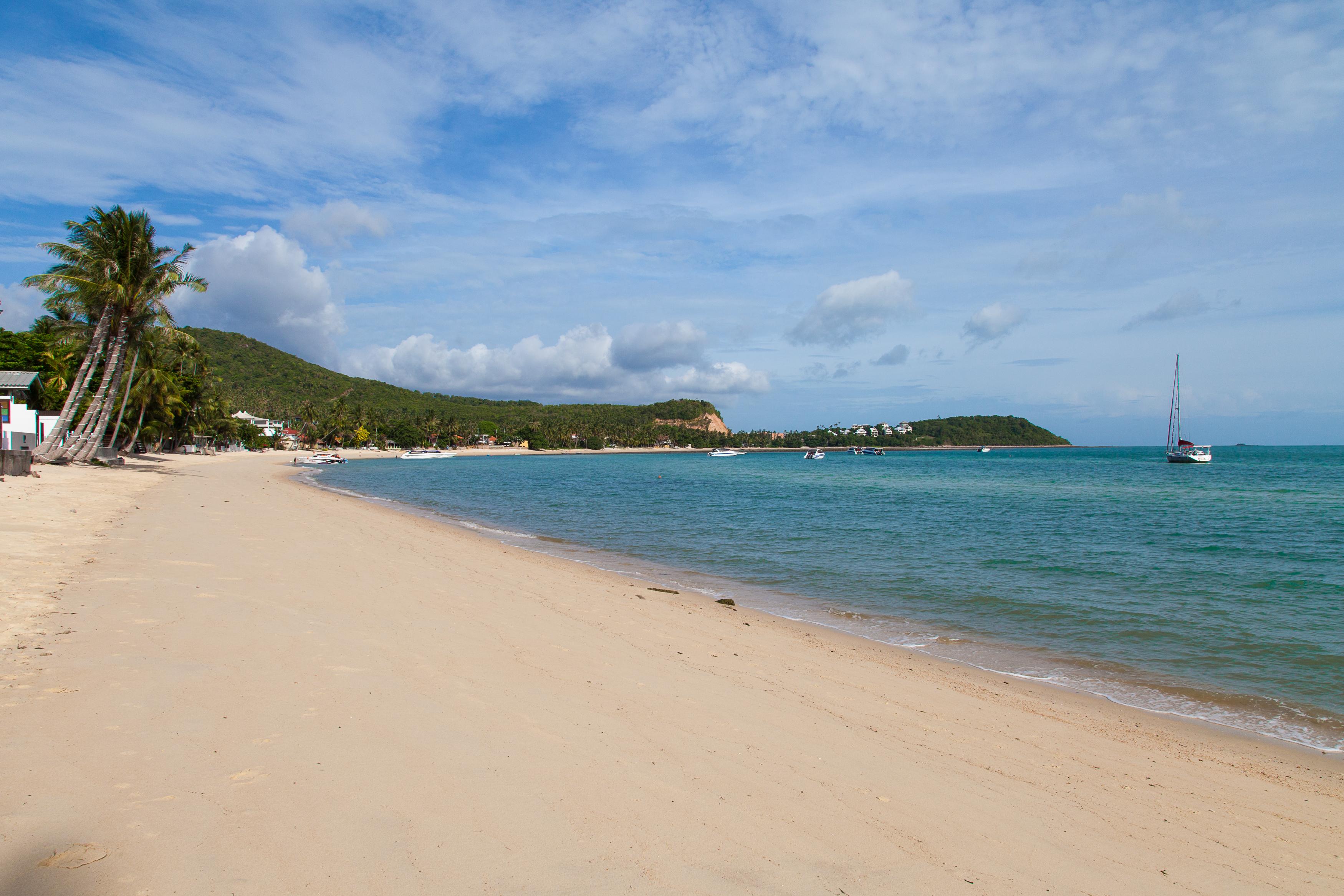 The Privilege Hotel Ezra Beach Club Pantai Bangrak Luaran gambar