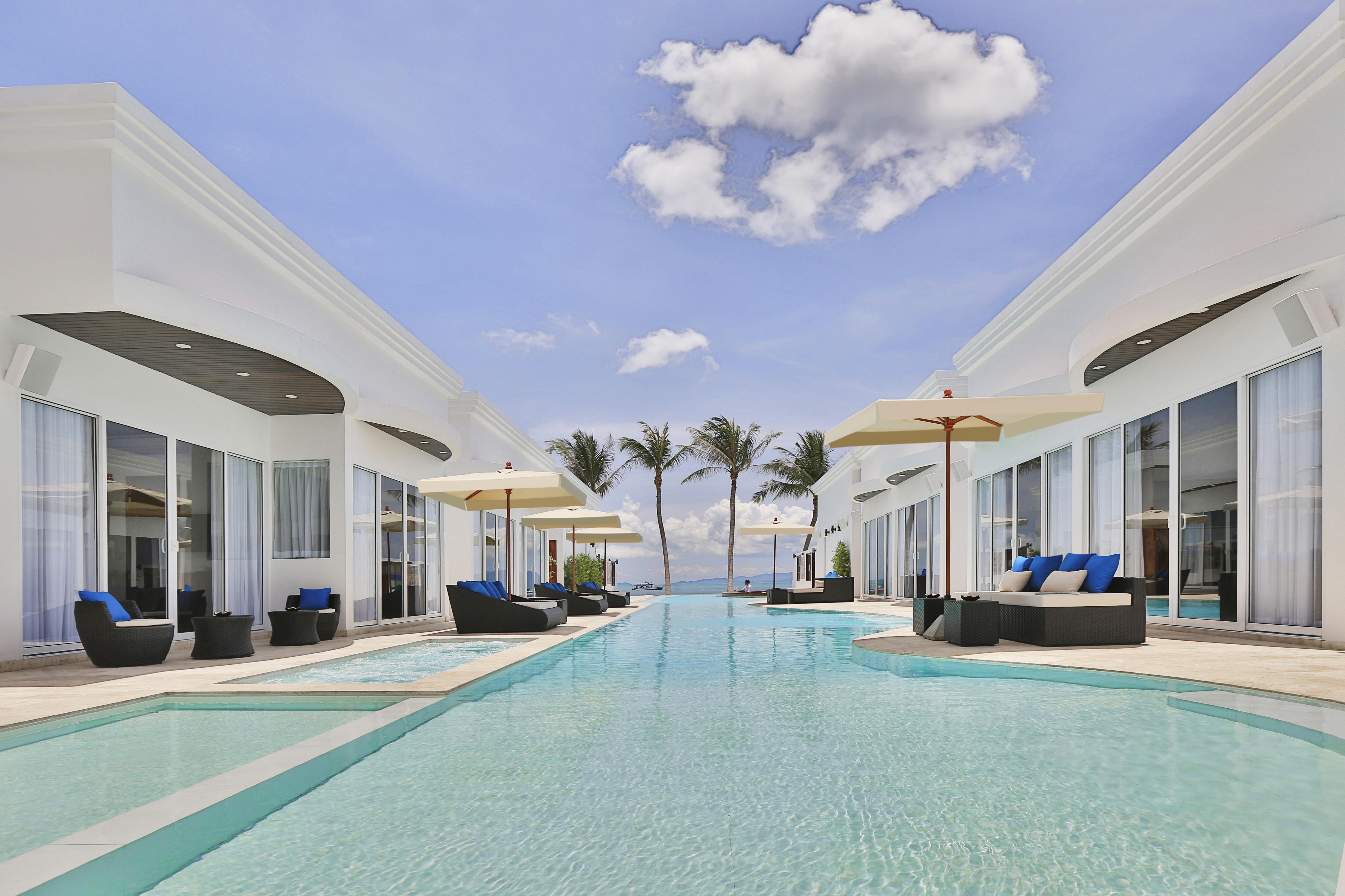The Privilege Hotel Ezra Beach Club Pantai Bangrak Luaran gambar