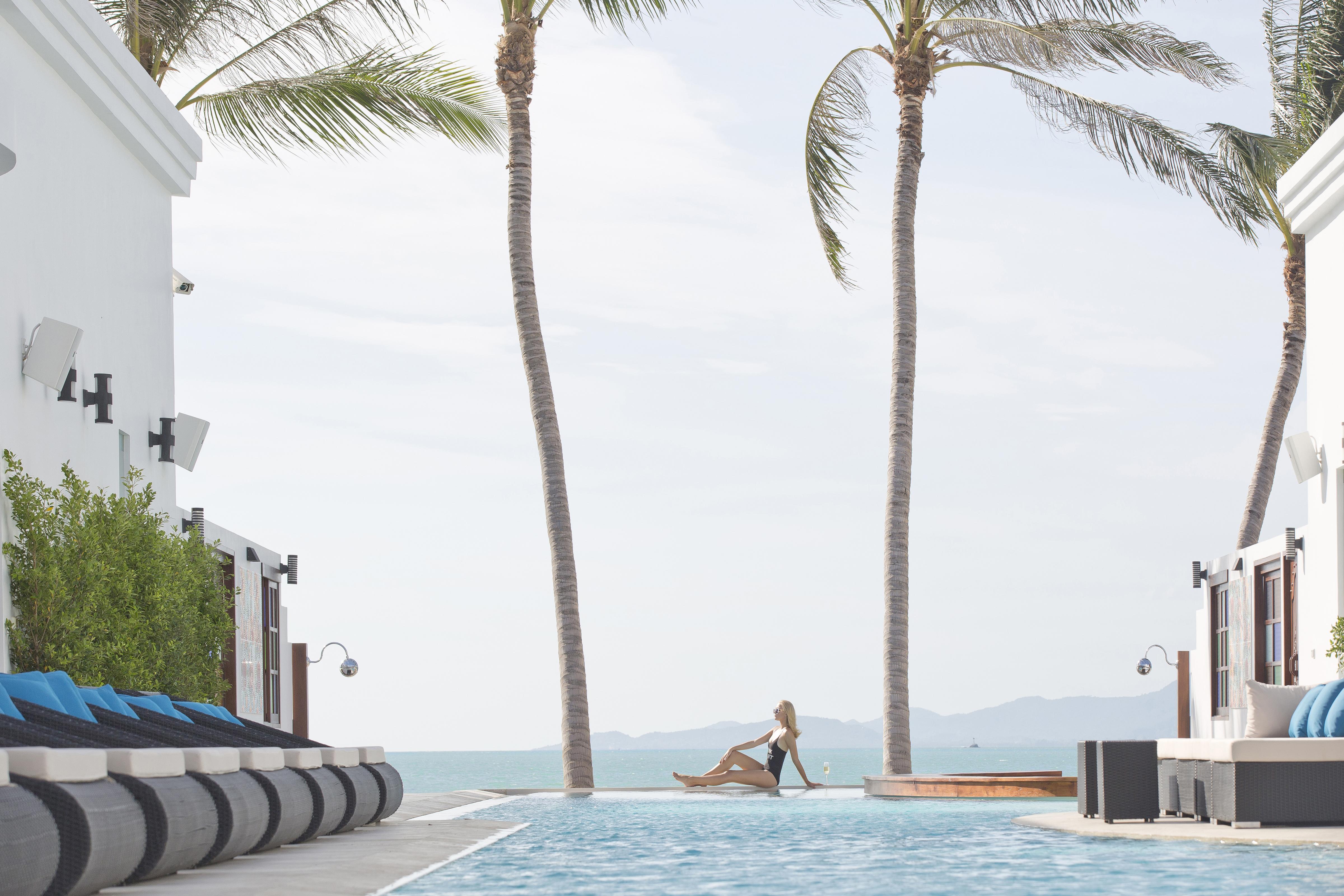 The Privilege Hotel Ezra Beach Club Pantai Bangrak Luaran gambar
