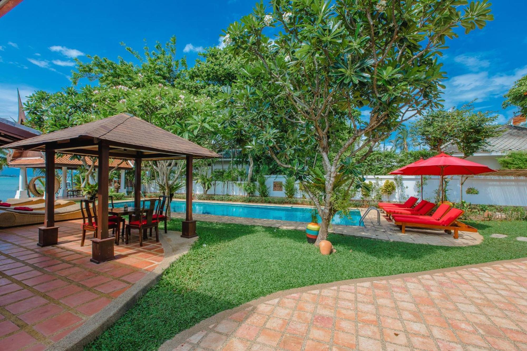 The Privilege Hotel Ezra Beach Club Pantai Bangrak Luaran gambar