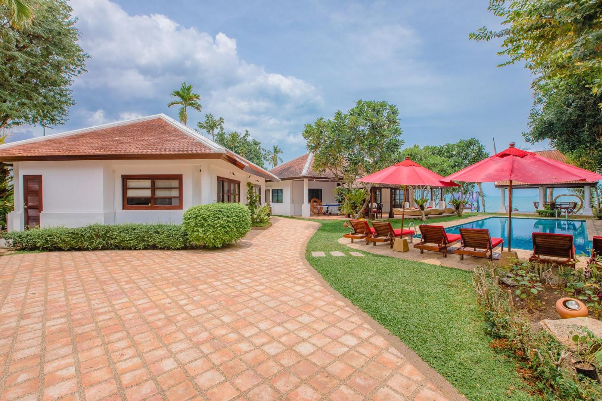 The Privilege Hotel Ezra Beach Club Pantai Bangrak Luaran gambar
